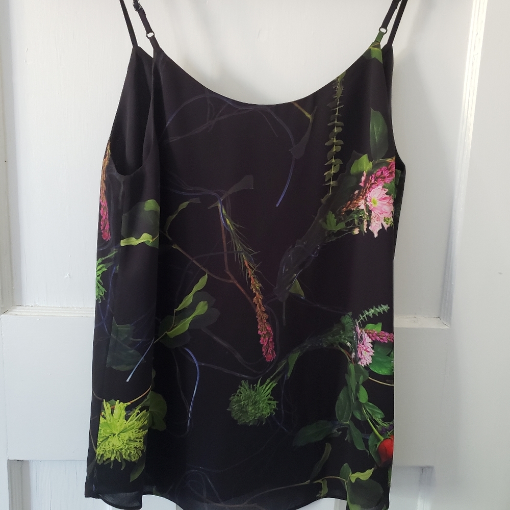 Aritzia Babaton Black Green Pink Tropical Floral Printed Camisole Top Sz Xs - Picture 4 of 11